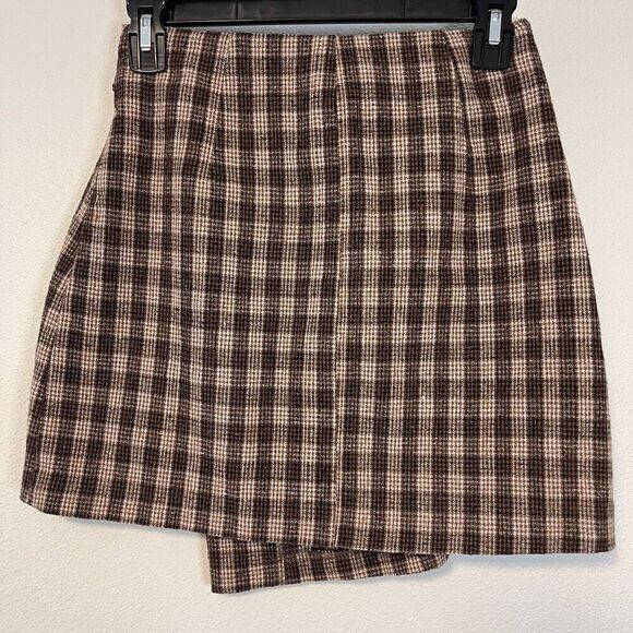 Harper Plaid Brown Mini Skirt Size XS - Picture 5 of 11
